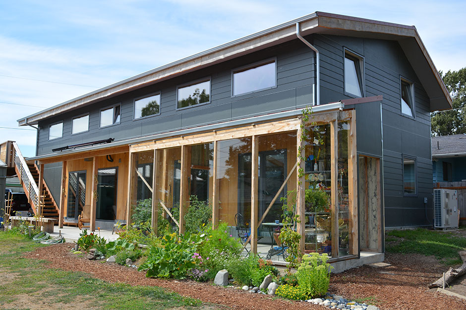 02_exterior_BPH_7.22.15_web.jpg 02_exterior_BPH_7.22.15_web.jpg