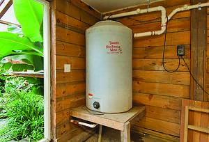Holding tank Holding tank
