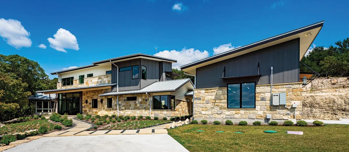 Hillside Retreat - Barley Pfeiffer Architecture - front