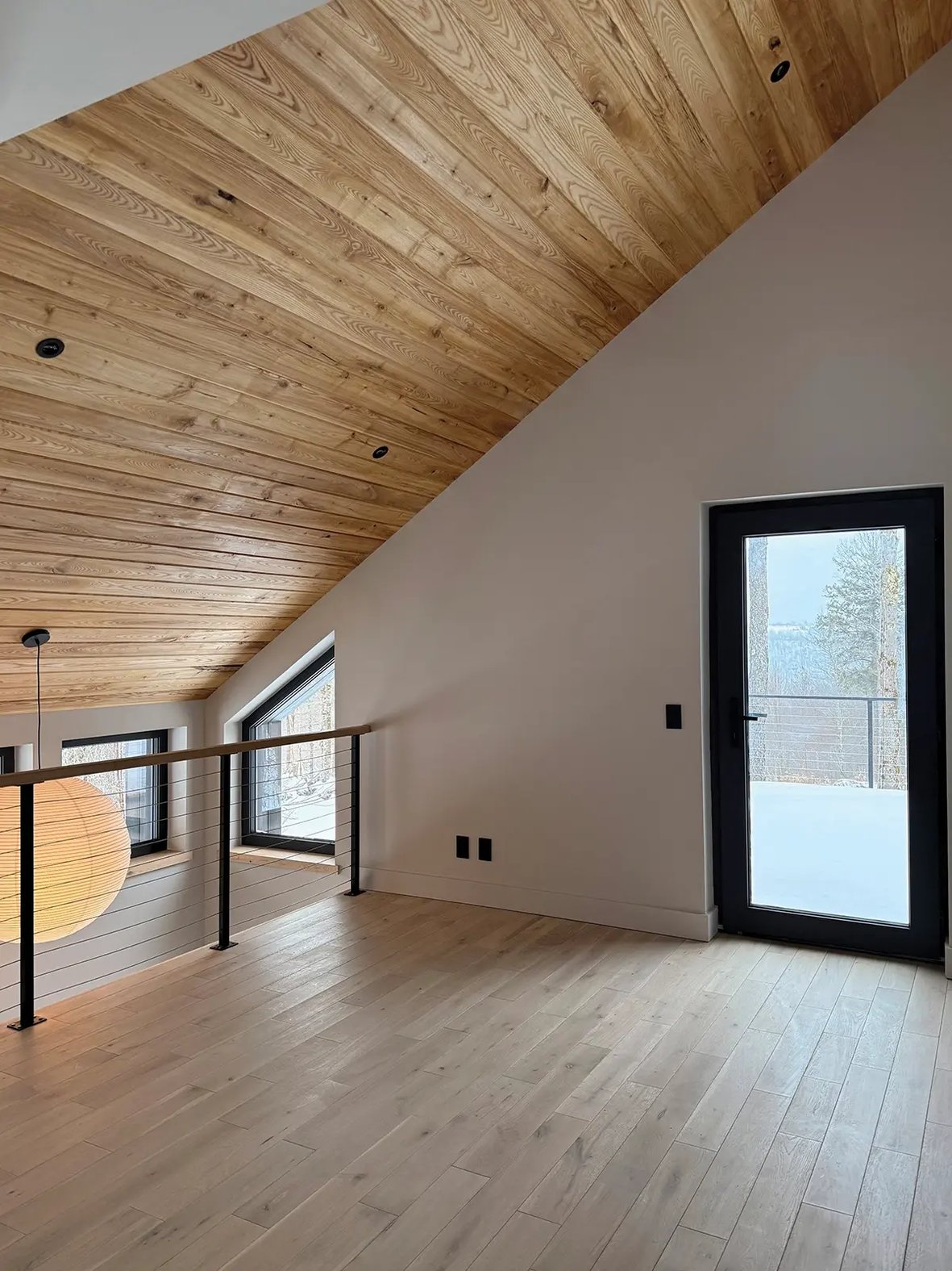 Red Hill Lounge _300dpi