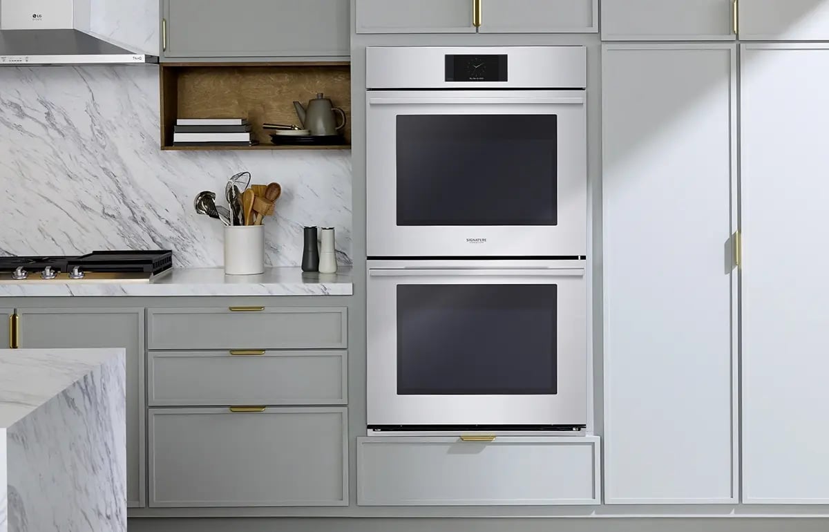 Transitional Double Wall Oven Lifestyle Image (4)