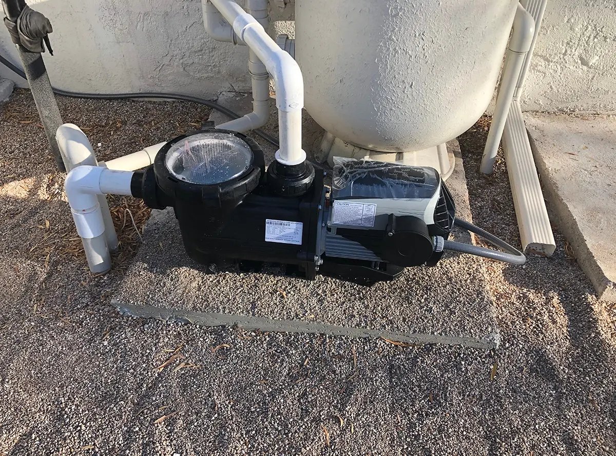 AdobeStock_376332272  Downsize Your Pool Pump and Start Saving