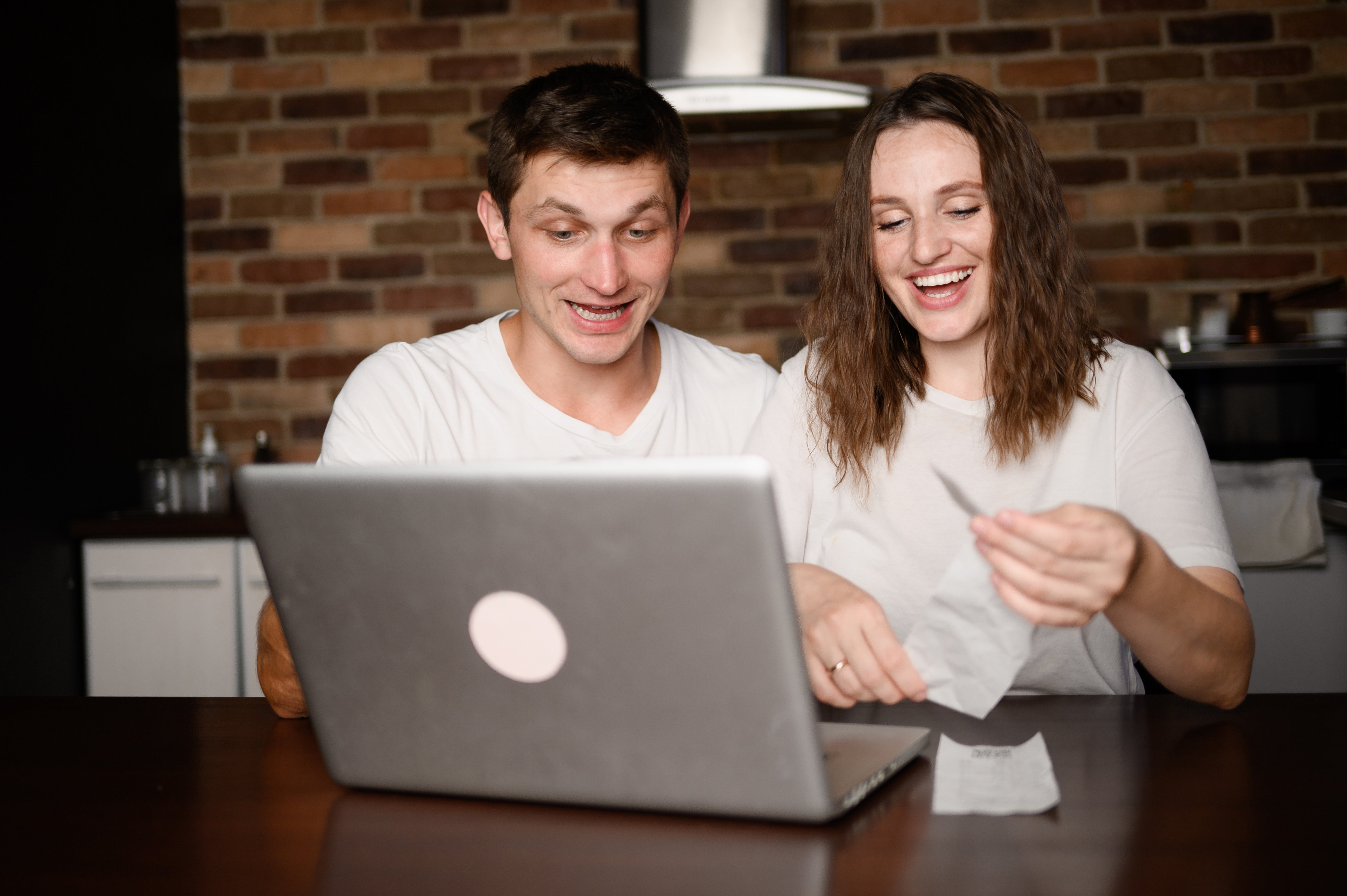 AdobeStock_866537271 How to Find the Green You Need to Upgrade Your Home’s Efficiency