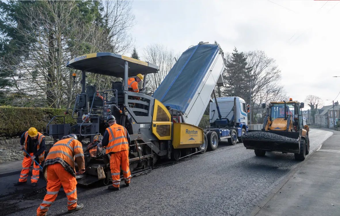 macrebur_plastic_roads_in_progress