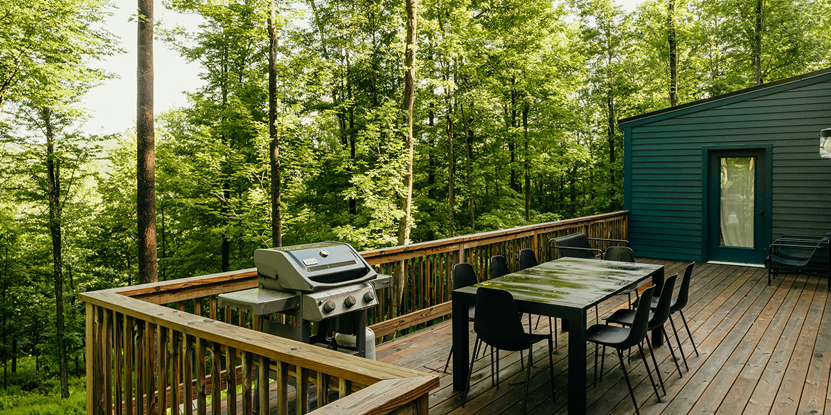 clay-banks-jxr6sCglU9s-unsplash featured