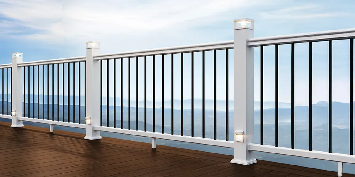 TimberTech-Advantage_Rail_-Mahogany-MatteWhite_v002