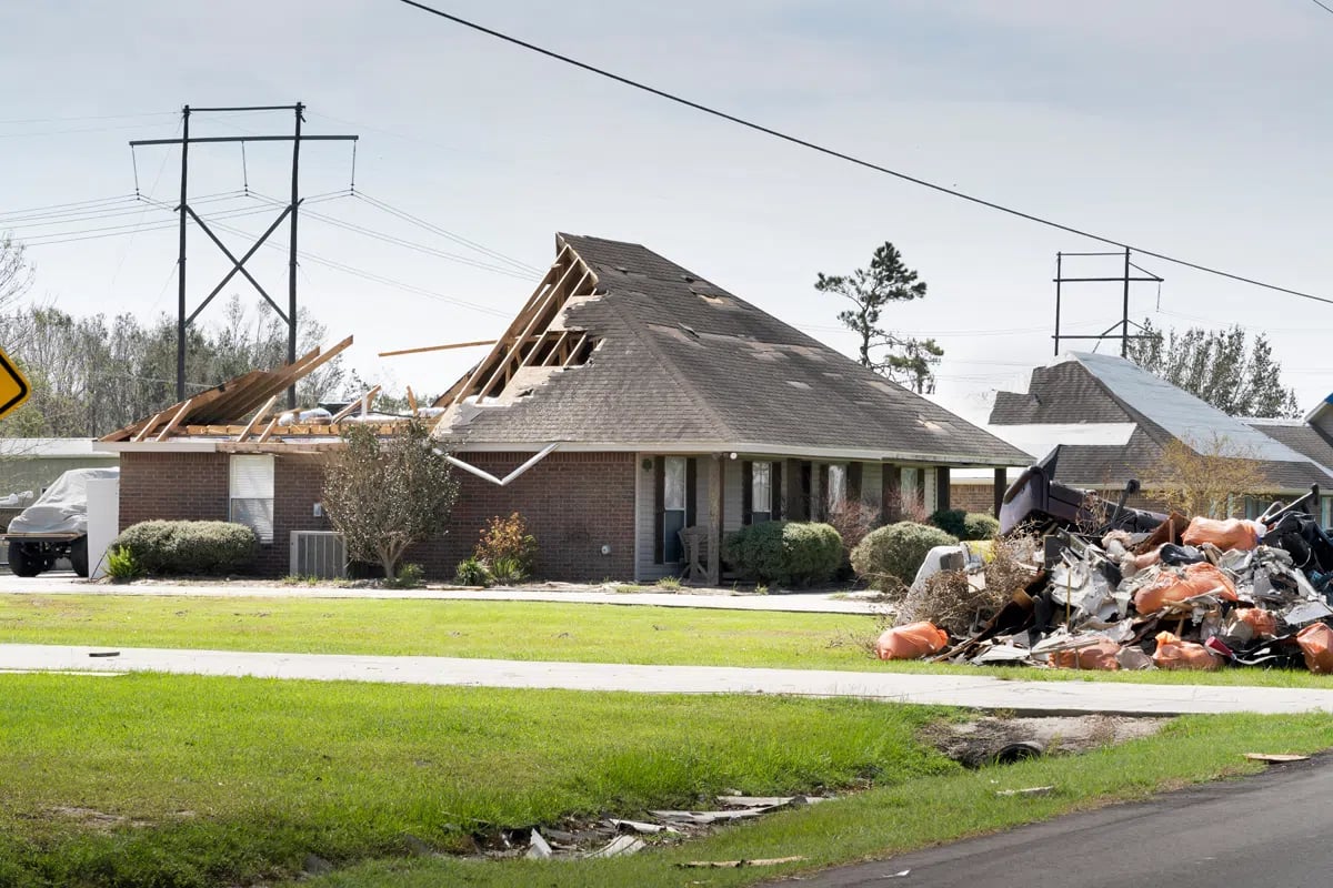 AdobeStock_376585350_Editorial_Use_Only Hurricane Sheathing Rollback