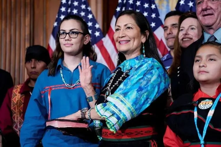 201218-deb-haaland-ew-1256p.jpg