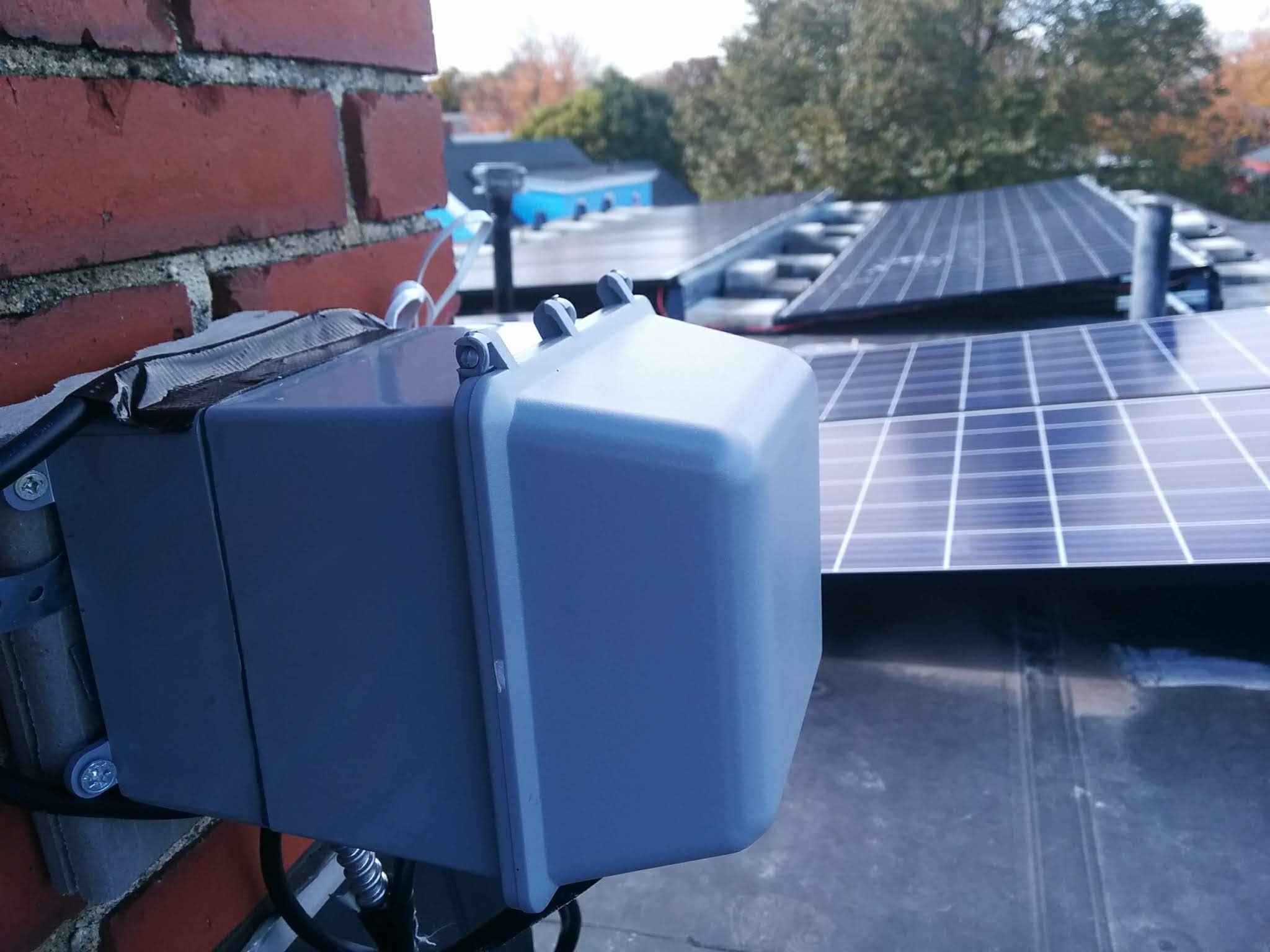 solar ice melting junction box