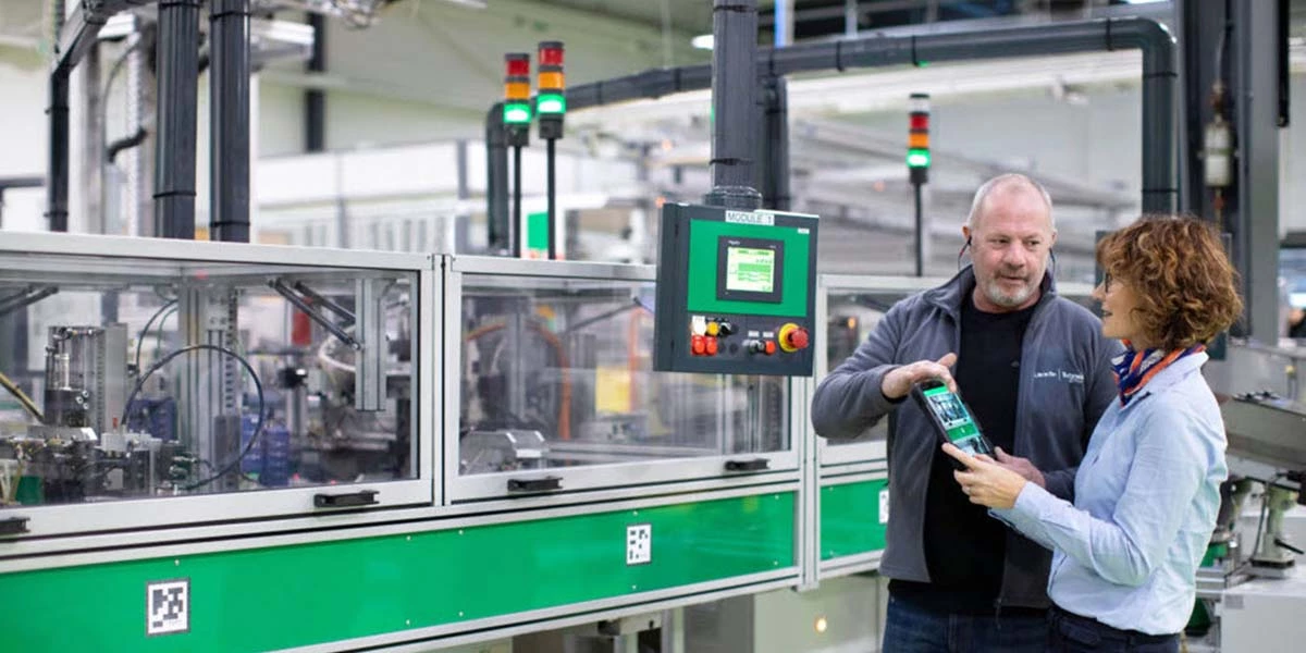 Schneider St Gobain 300 featured