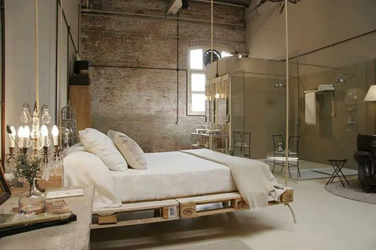 pallet-hanging-bedroom