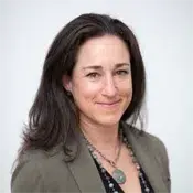 Sara headshot 175x175-1