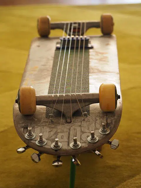 guitar-gd5fb4aa00_640