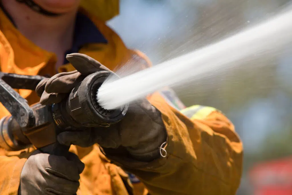 Large-fireHose_istock475471556_18x12